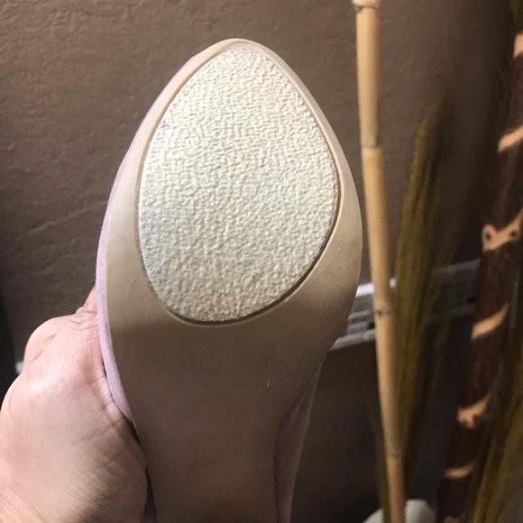 Pink Heels - Picture 2 of 7